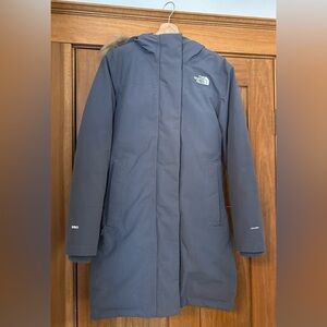 The North Face Women’s Arctic Parka, Size Small, Pristine Condition!!